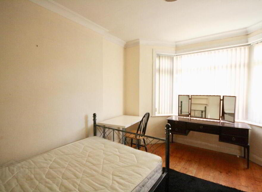 50 Mount Prospect Park, Belfast, BT9 7BG