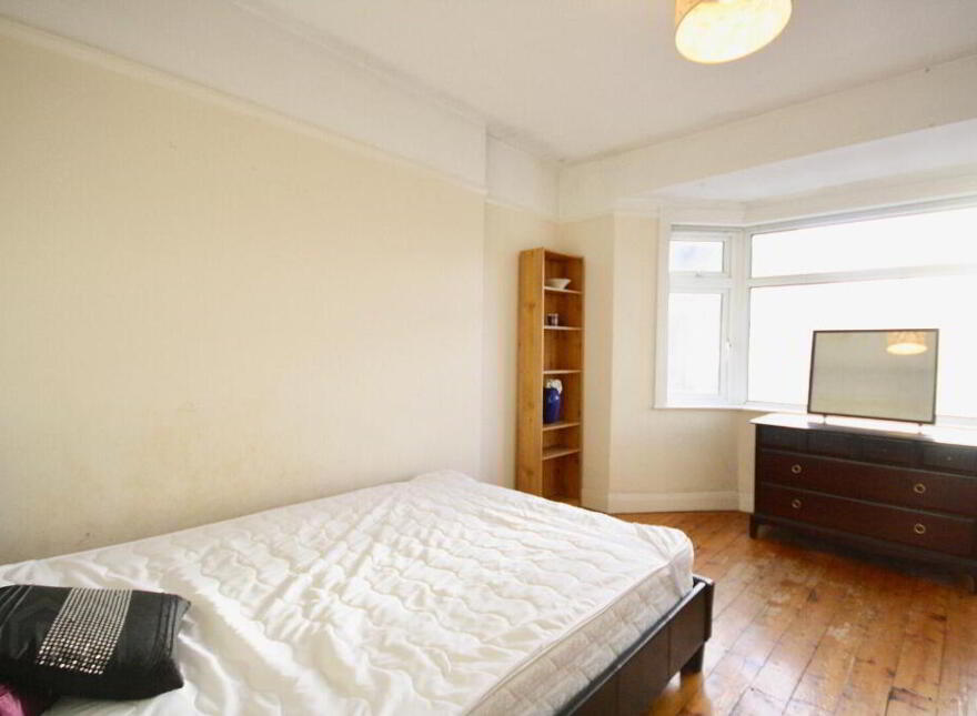 50 Mount Prospect Park, Belfast, BT9 7BG
