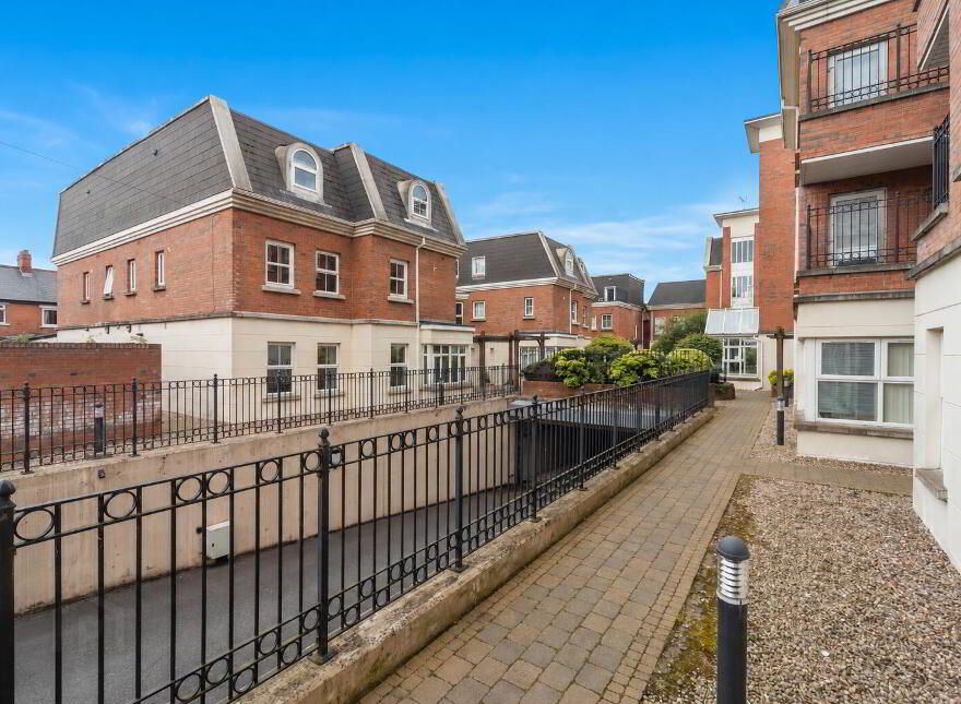 12 Ashley Courtyard, 1A Fane Street, Belfast, BT9 7JS