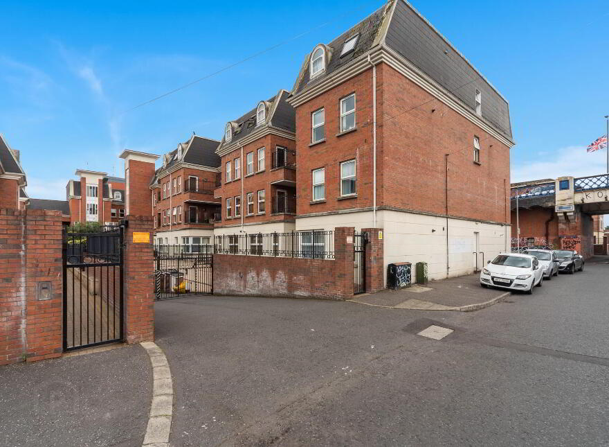 12 Ashley Courtyard, 1A Fane Street, Belfast, BT9 7JS