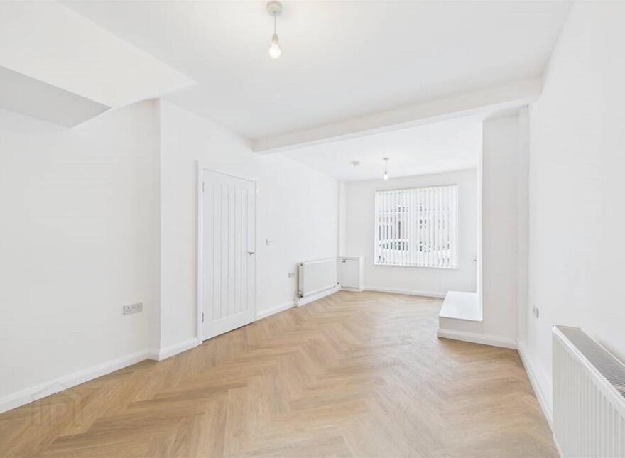 17 Hillview Avenue, Belfast, BT5 6JR