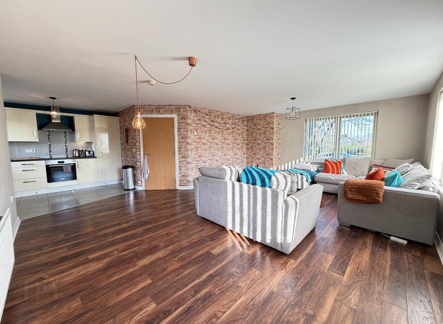 10 Woodland Grove, Ballymena, BT43 6WJ