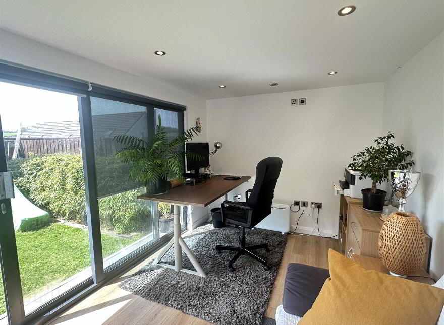 7 Castleglen Park, Dundrum, Newcastle, BT33 0WL