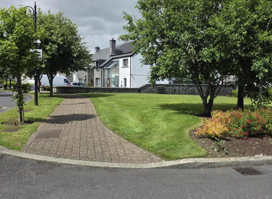 169 Cairéal Mór, Castlegar, Headford Road, H91F227