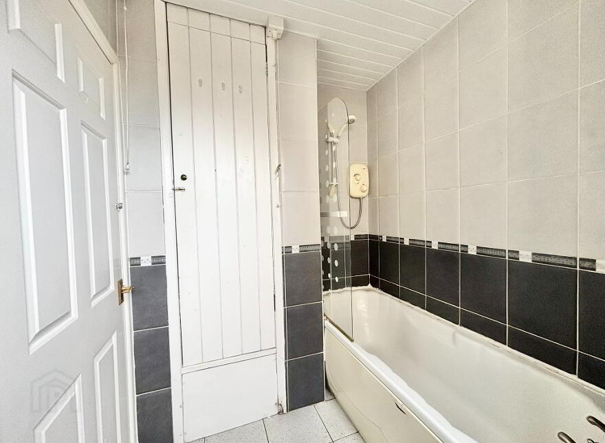 8 Buchanan Villas, Killyclogher, Omagh, BT79 7NA