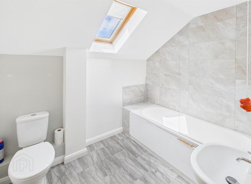 26 Fort Manor, Dundonald, Belfast, BT16 1ZA