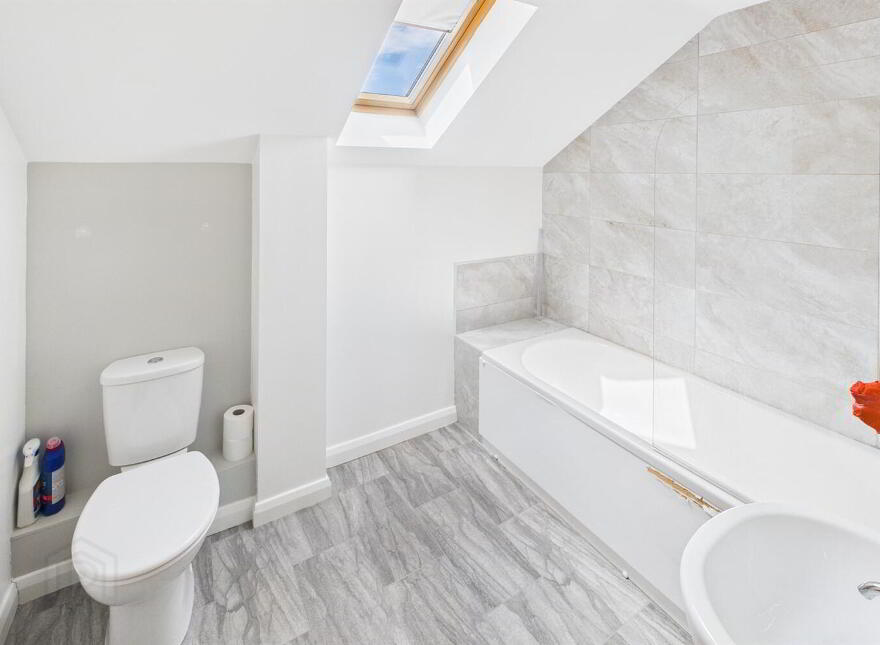 26 Fort Manor, Dundonald, Belfast, BT16 1ZA