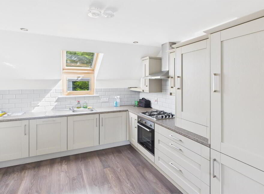 26 Fort Manor, Dundonald, Belfast, BT16 1ZA