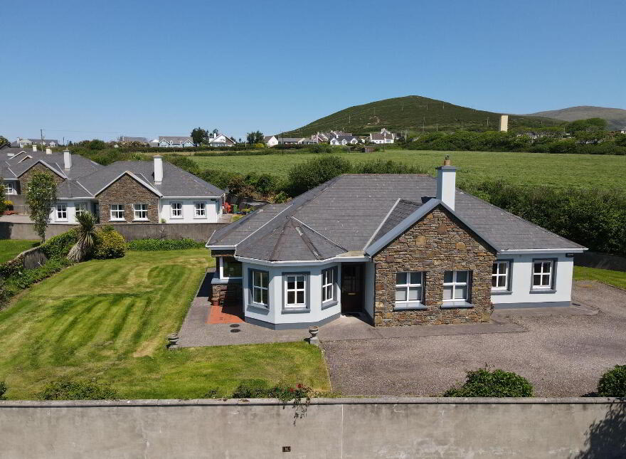 19 Ard Na Mara, Dingle, V92F578