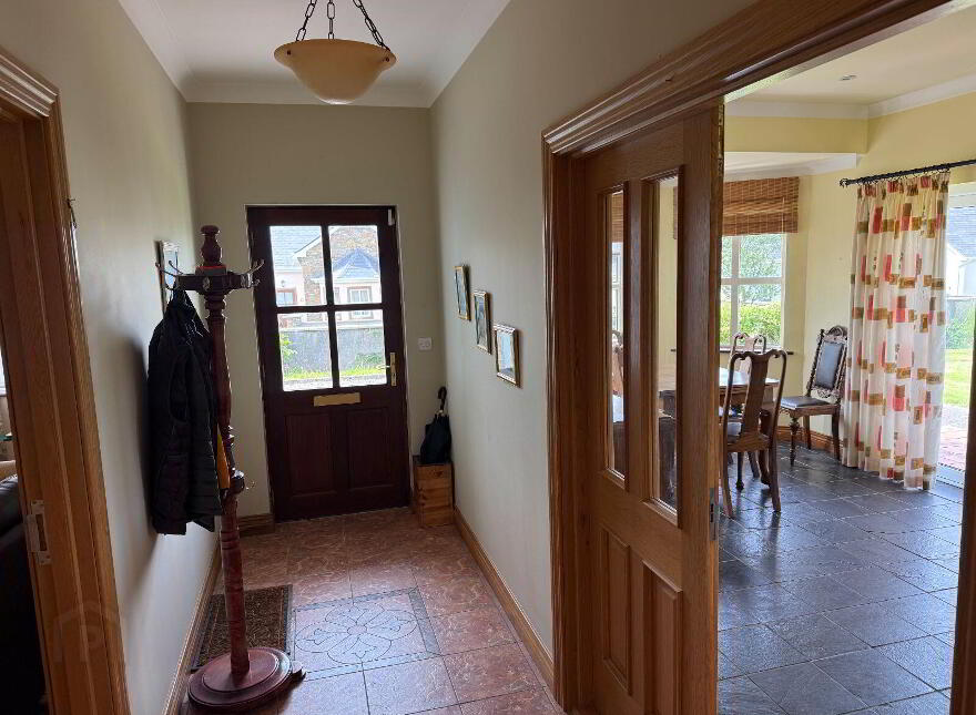 19 Ard Na Mara, Dingle, V92F578