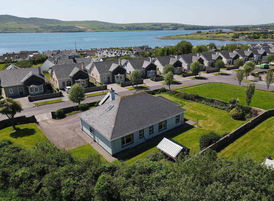 19 Ard Na Mara, Dingle, V92F578