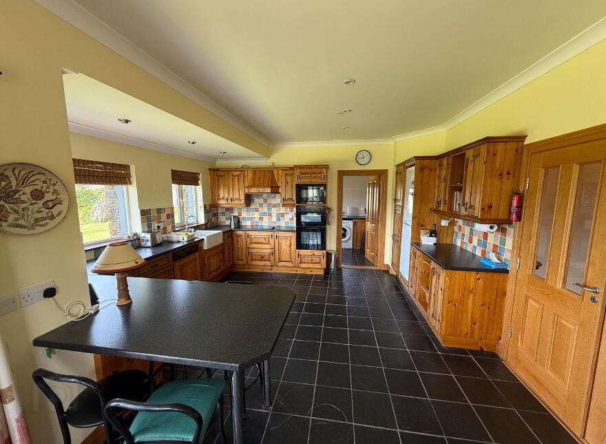 19 Ard Na Mara, Dingle, V92F578