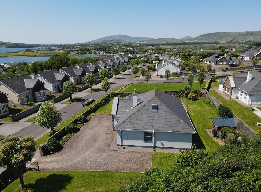 19 Ard Na Mara, Dingle, V92F578