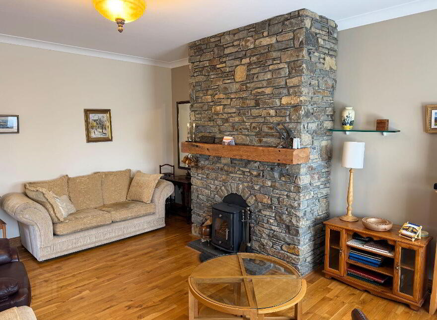 19 Ard Na Mara, Dingle, V92F578