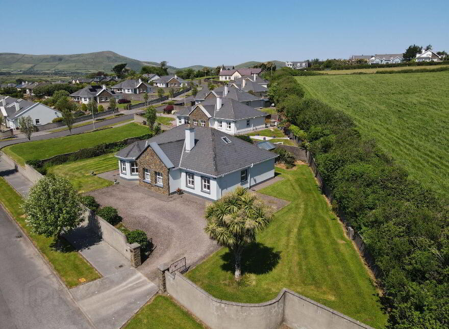 19 Ard Na Mara, Dingle, V92F578