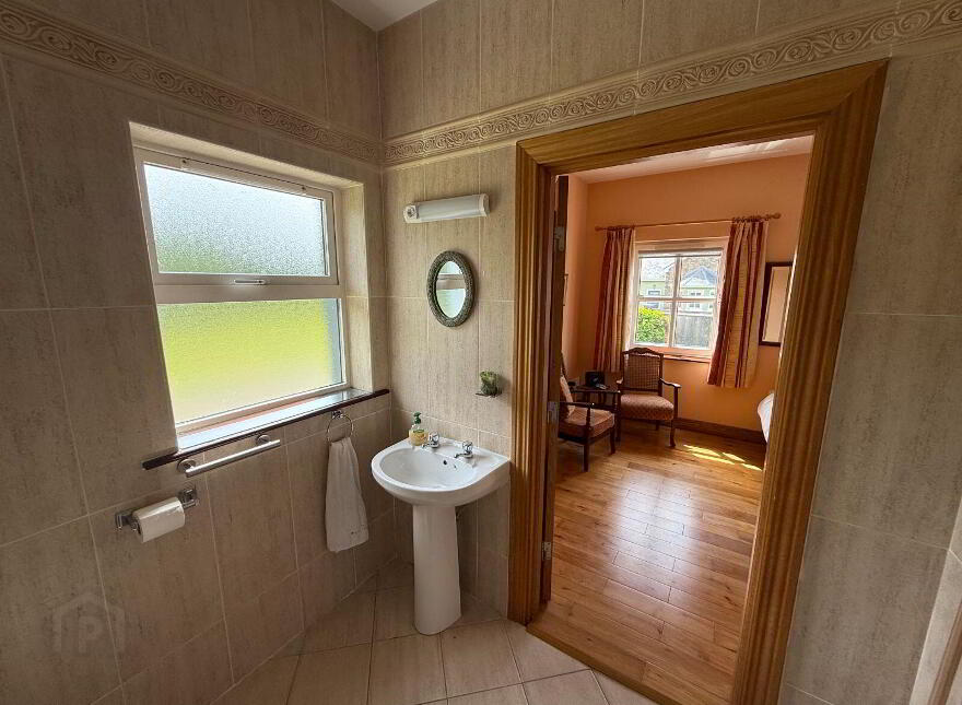19 Ard Na Mara, Dingle, V92F578