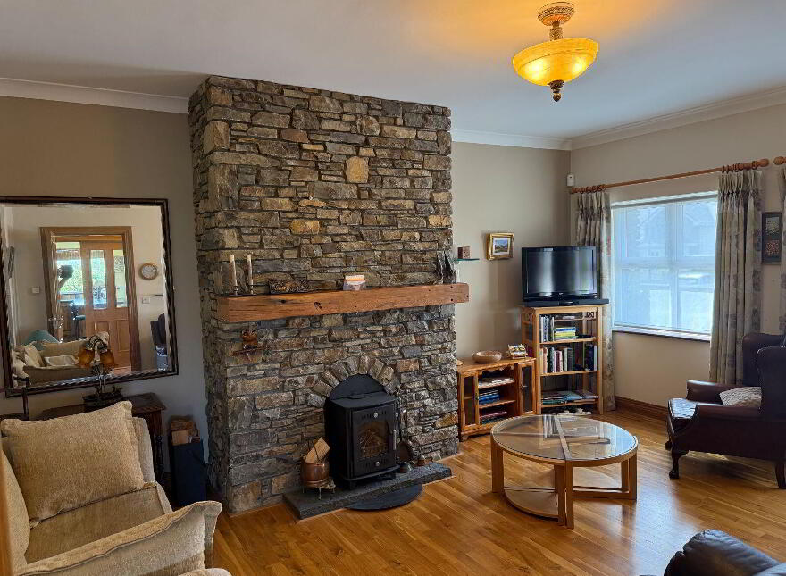 19 Ard Na Mara, Dingle, V92F578