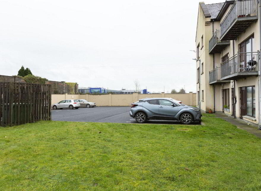 2 Petitswood View, Dublin Road, Mullingar, N91KW92