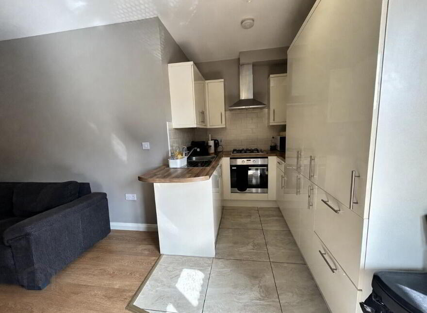 Apt 2 Ivy House, 1 Walnut Street, Belfast, BT7 1FB
