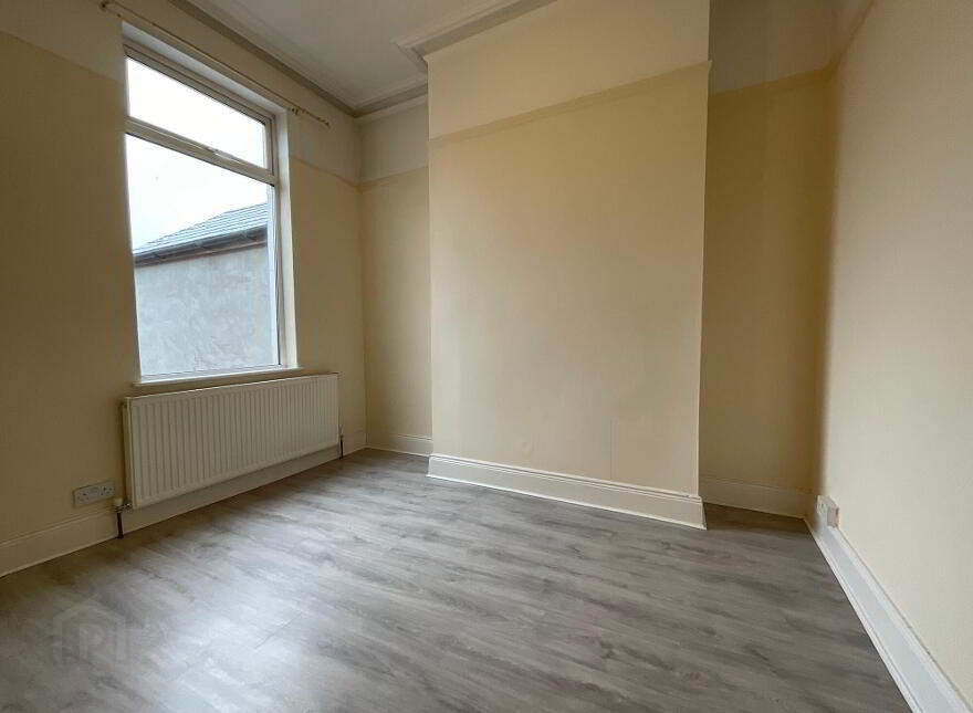 31 Woodvale Road, Belfast, BT13 3BN