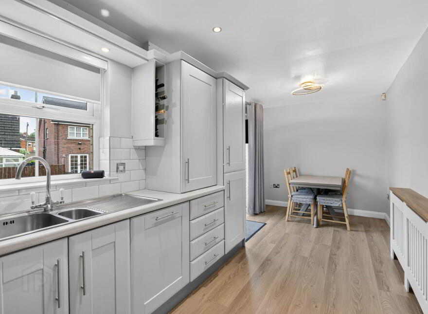 40 Mornington Avenue, Lisburn, BT28 2WQ