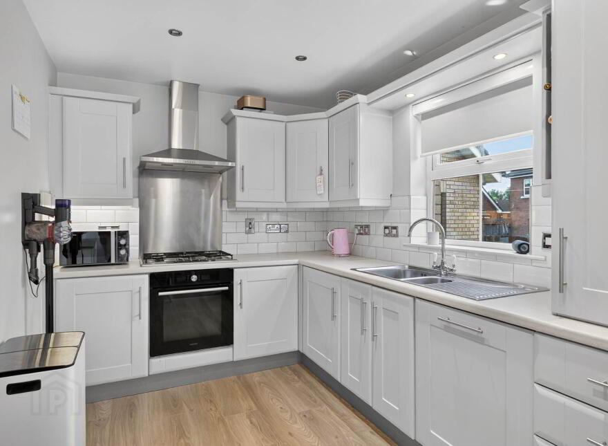 40 Mornington Avenue, Lisburn, BT28 2WQ