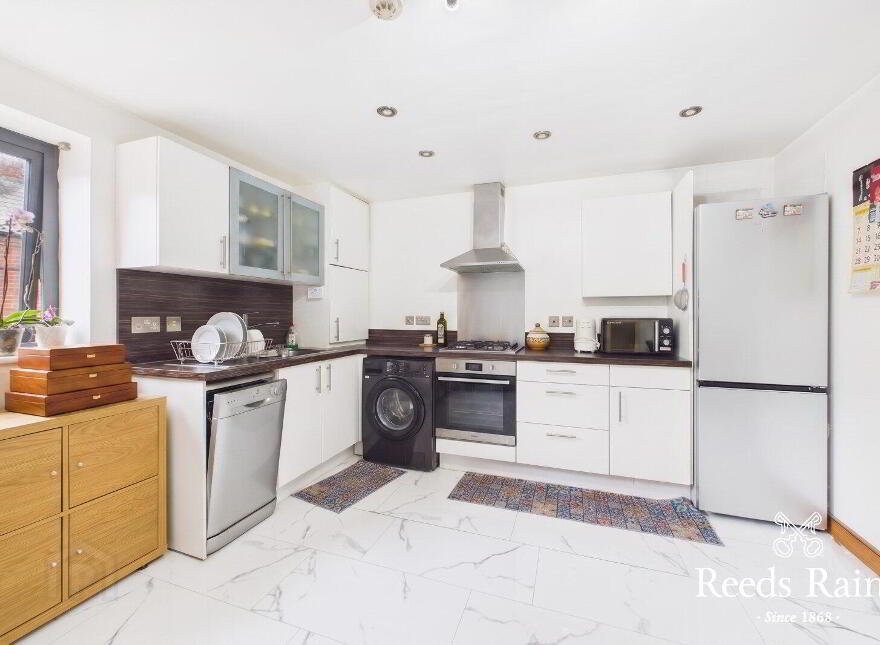 Apartment 154 Victoria Place 20 Wellwood Street, Belfast, BT12 5GF