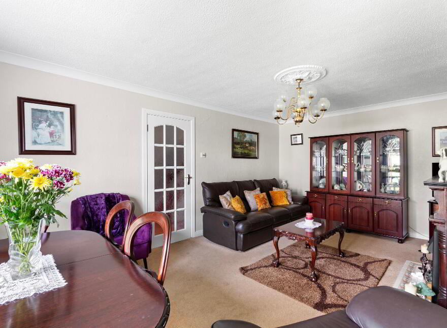 17 Oaklands Park, Letterkenny, F92DNE6