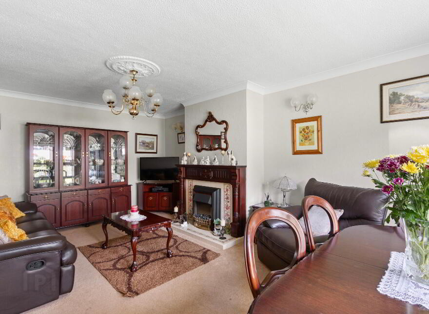 17 Oaklands Park, Letterkenny, F92DNE6
