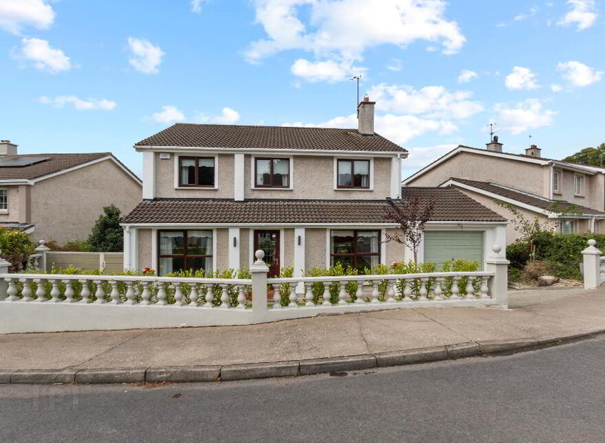 17 Oaklands Park, Letterkenny, F92DNE6