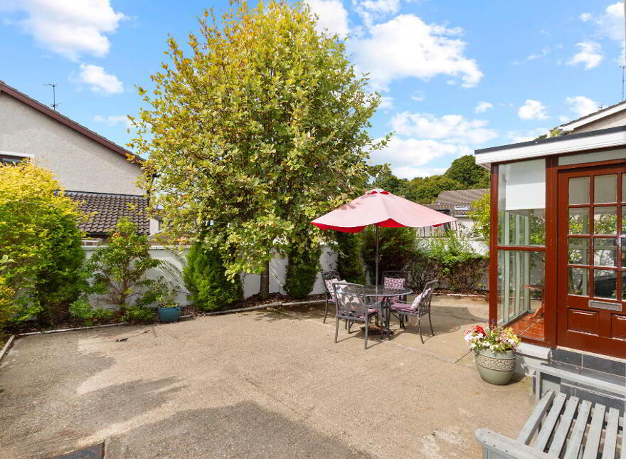 17 Oaklands Park, Letterkenny, F92DNE6