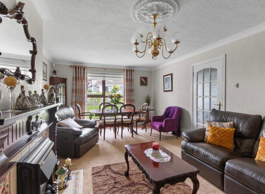 17 Oaklands Park, Letterkenny, F92DNE6