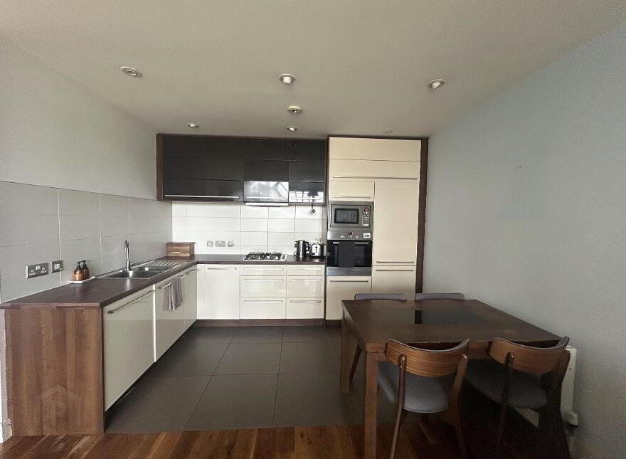 Apt 9-14 The Arc, Queens Road, Belfast, BT3 9FL