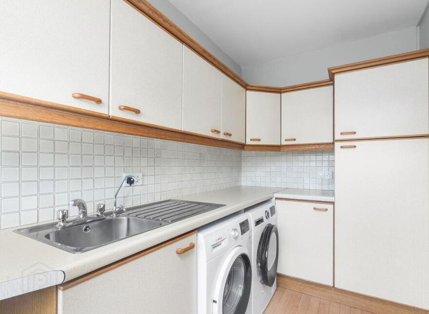 The Beeches, Mill Land, Parsonstown, A85T104