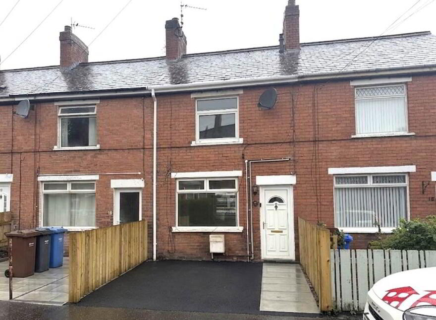 15 Victoria Gardens, Dunmurry, Belfast, BT17 0AG