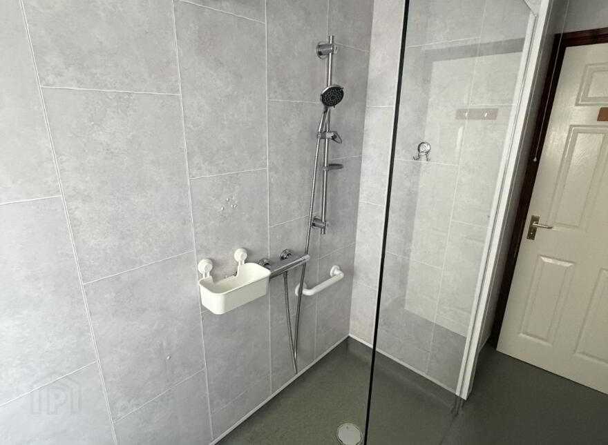 33 Henryville Meadows, Ballyclare, BT39 9FY