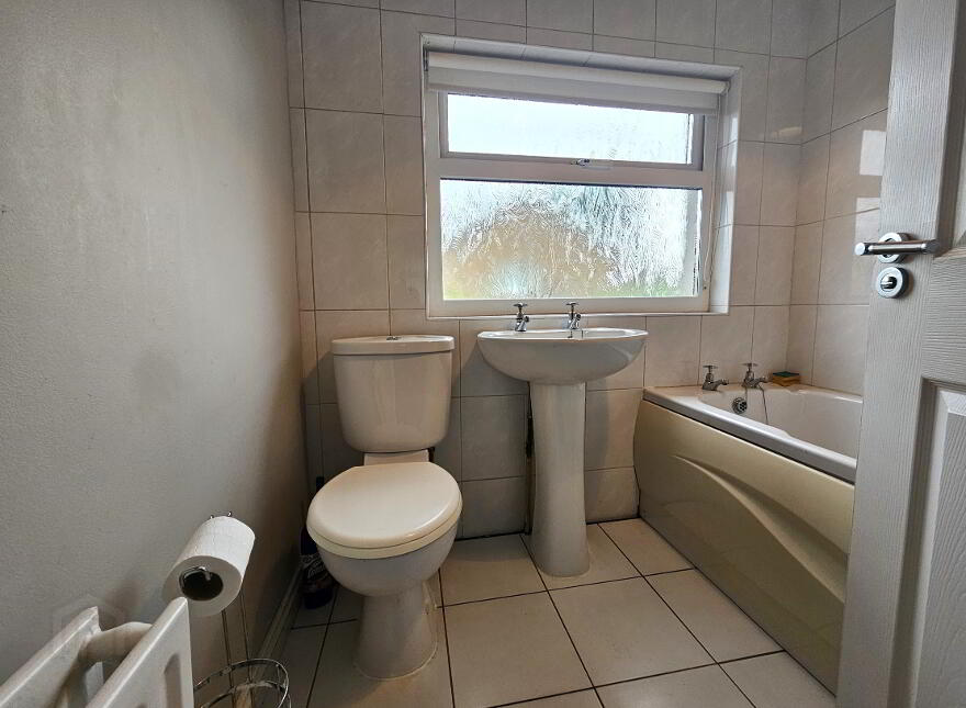 10 Hollowburn Road, Antrim, BT41 1NQ