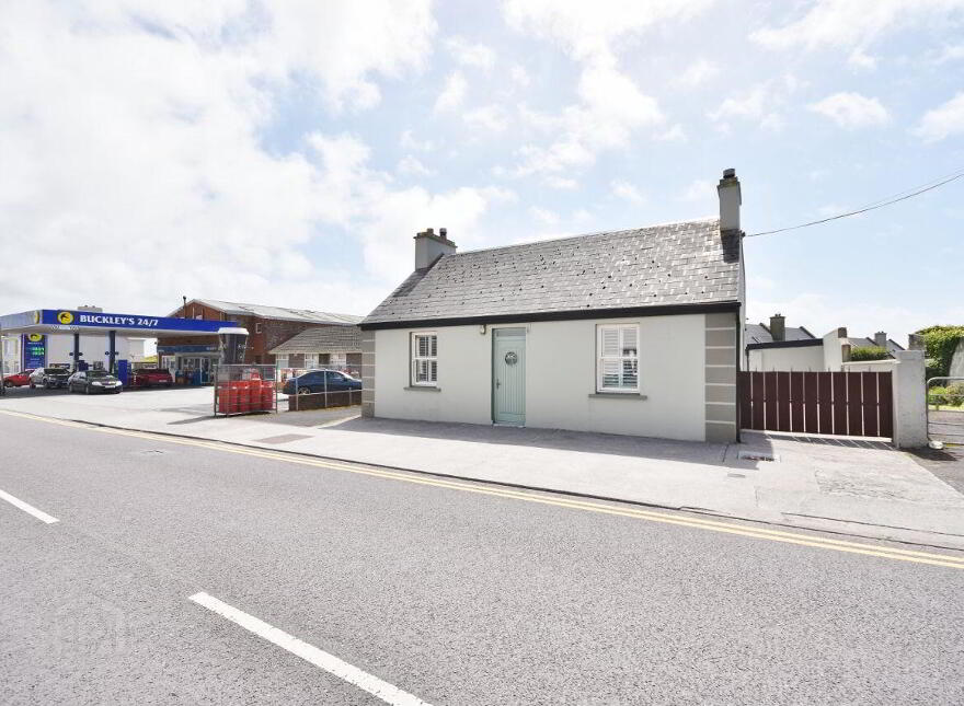 East, End, Ballybunion, V31NW13
