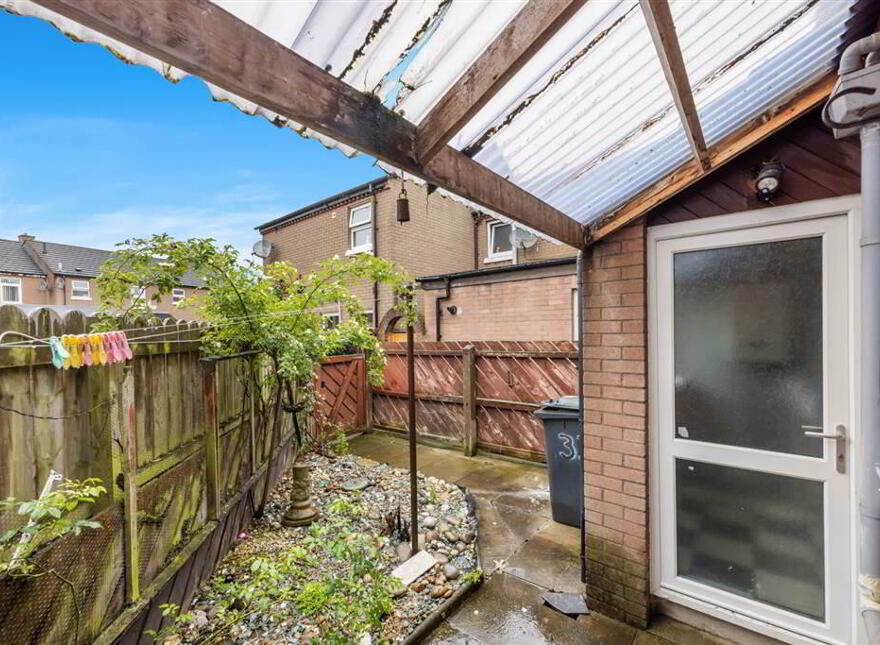 31 Seaforde Street, Belfast, BT5 4EX