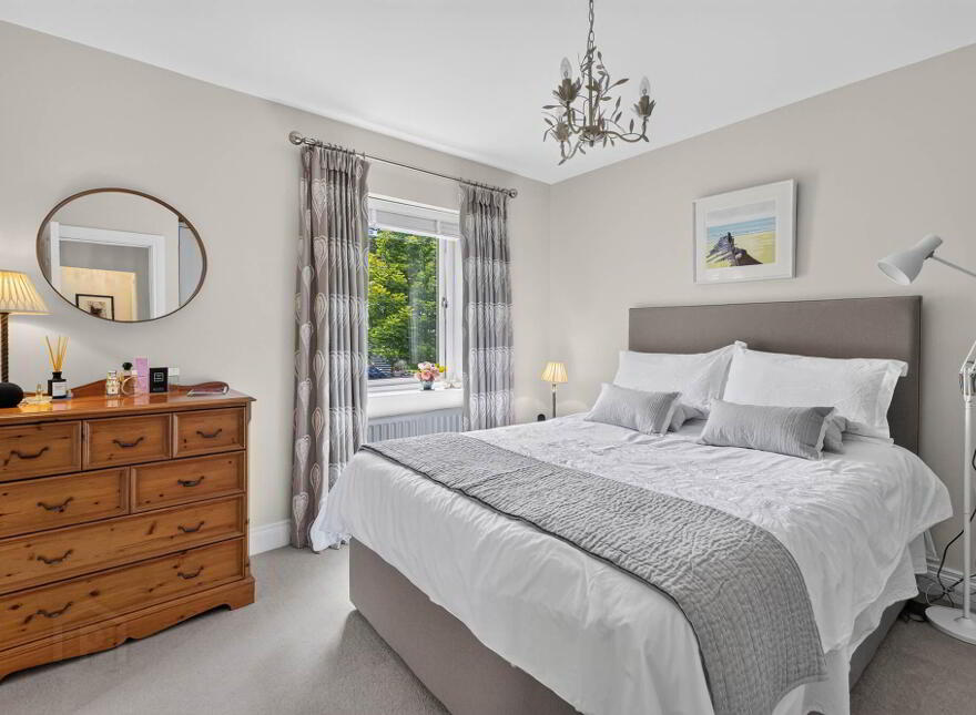 1 Ferry Quarter Gardens, Strangford, BT30 7GU