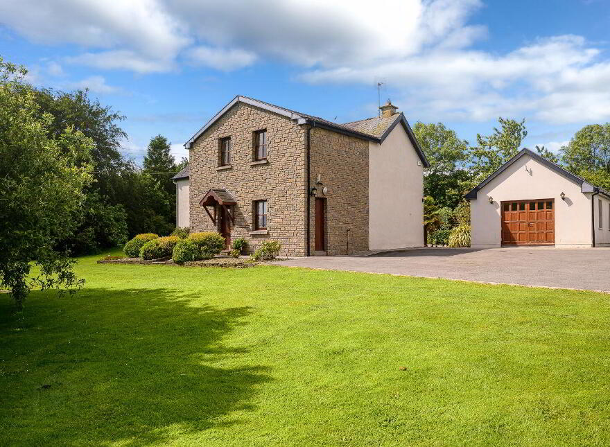 Kiseeti, Ballea Hill, Carrigaline, P43CN19