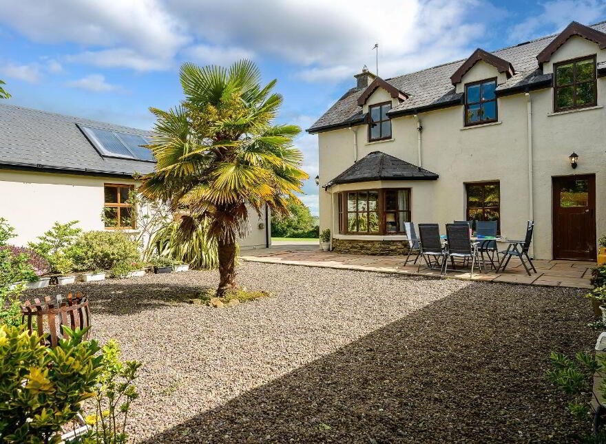 Kiseeti, Ballea Hill, Carrigaline, P43CN19