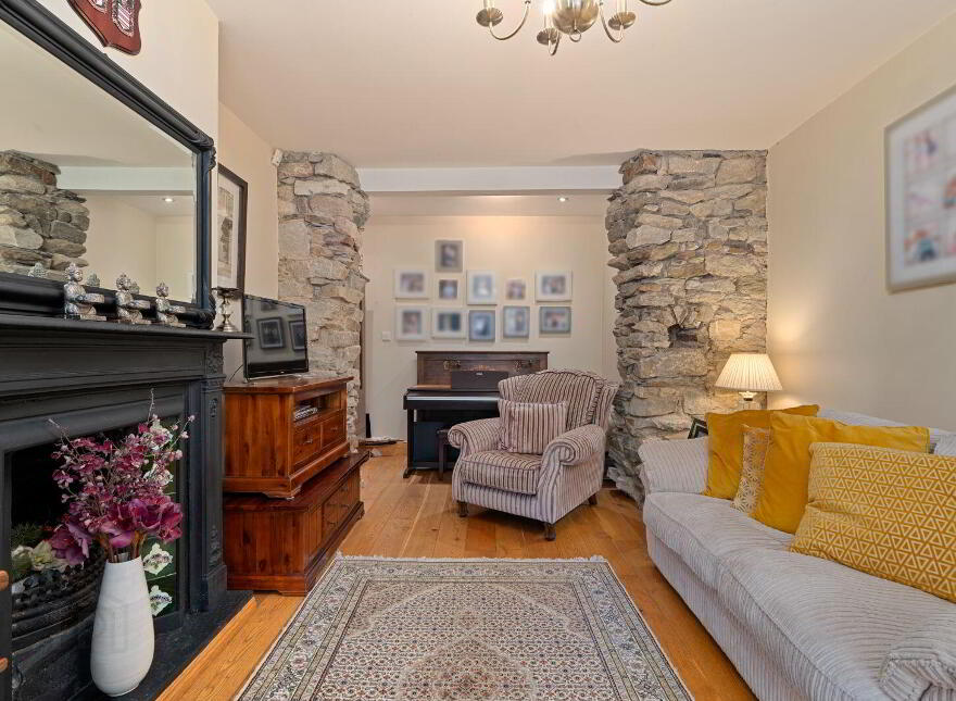 Kiseeti, Ballea Hill, Carrigaline, P43CN19