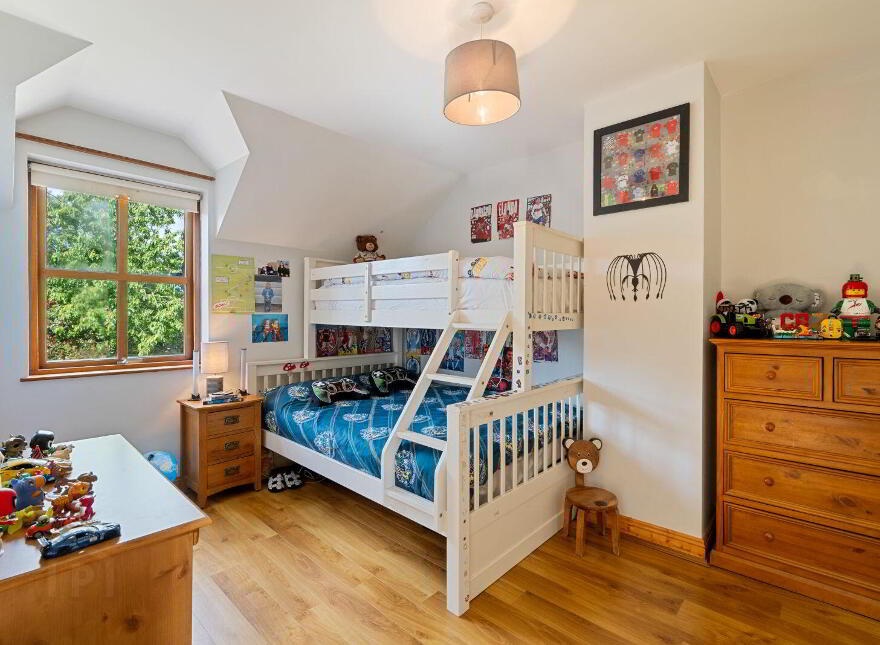 Kiseeti, Ballea Hill, Carrigaline, P43CN19