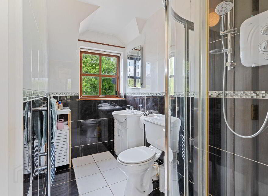 Kiseeti, Ballea Hill, Carrigaline, P43CN19