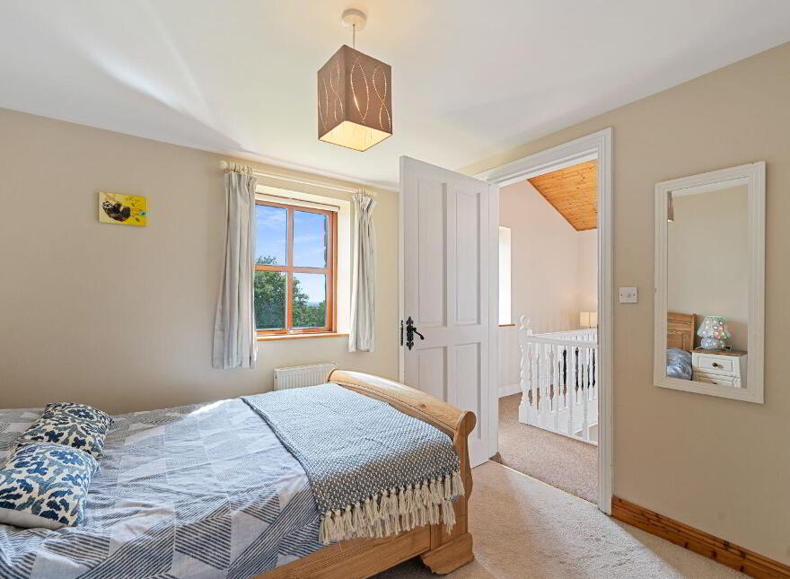Kiseeti, Ballea Hill, Carrigaline, P43CN19