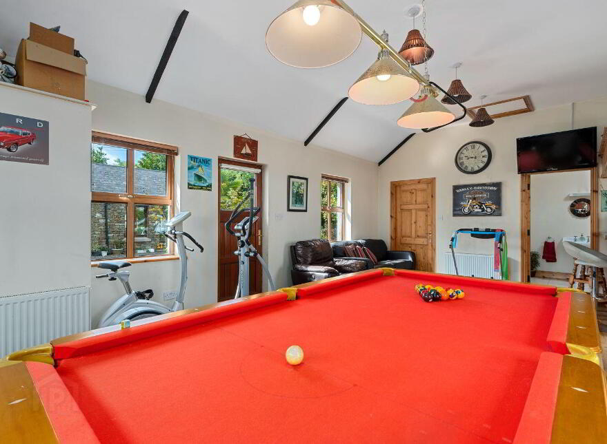 Kiseeti, Ballea Hill, Carrigaline, P43CN19