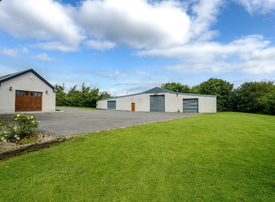 Kiseeti, Ballea Hill, Carrigaline, P43CN19