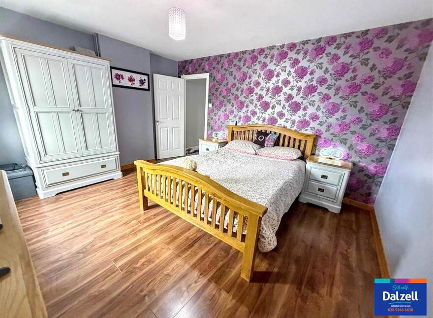 39 Hollyburn, Lisburn, BT28 2YL
