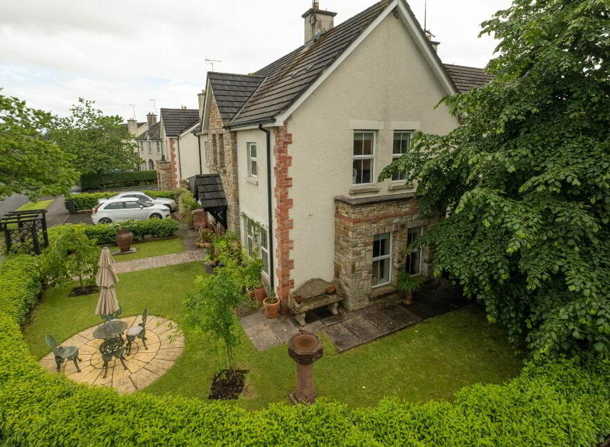 Ivy Cottage, 10 Silverhill Manor, Enniskillen, BT74 5JE